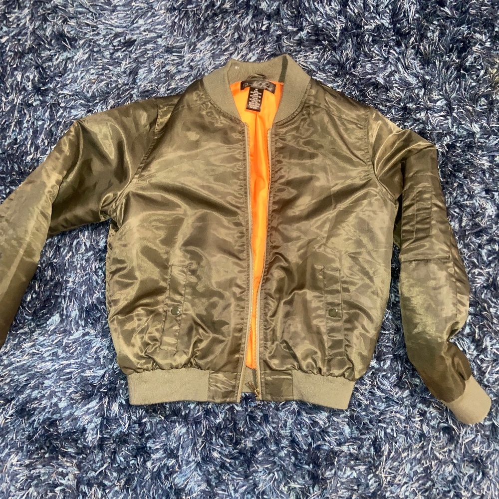 Bomber jacket